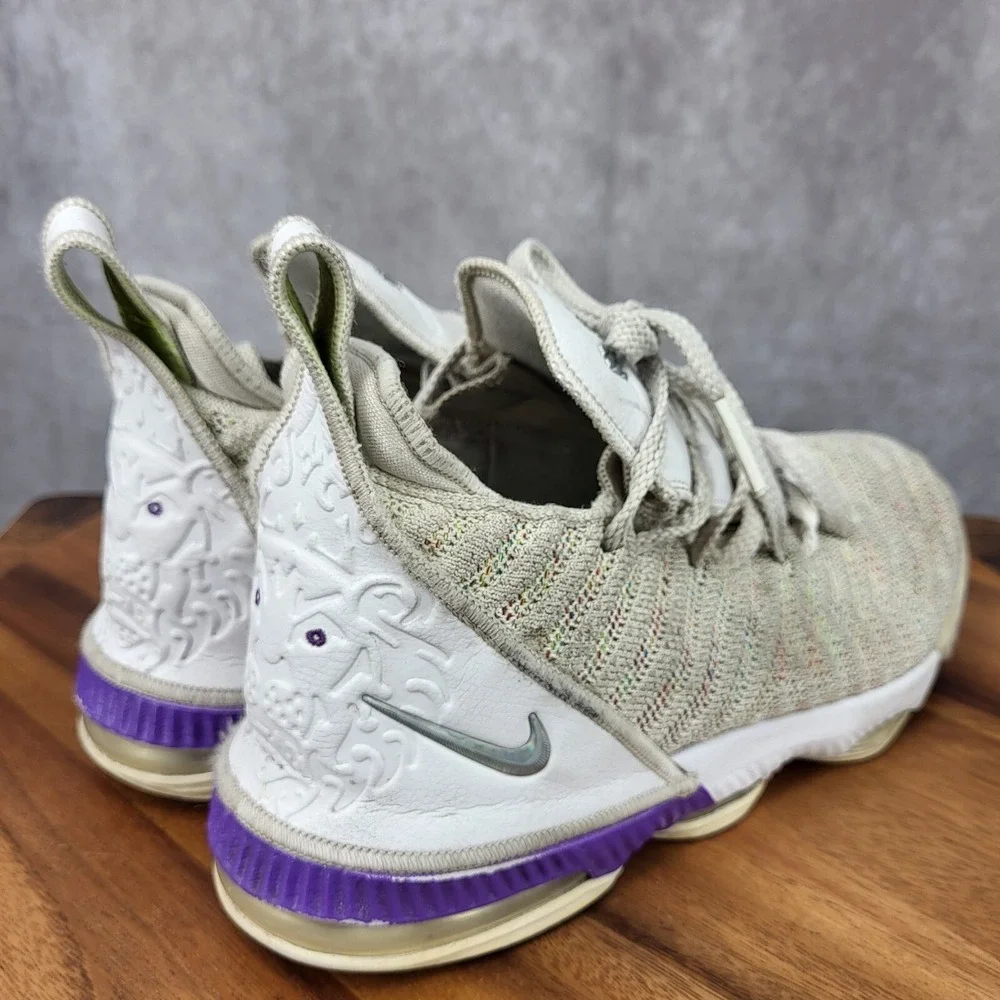 Nike Lebron 16 Buzz Lightyear Basketball Shoes Boys 6.5 White Sneakers AQ2465102 - Picture 10 of 15